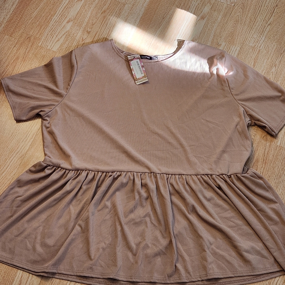 Torrid - Picture 4 of 16